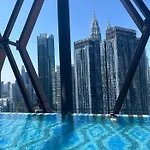 Scarletz Suites Twin Tower Klcc Kuala Lumpur By Okidoki