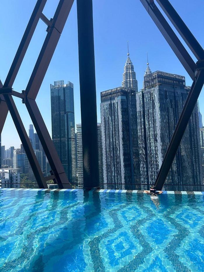 Scarletz Twin Tower Klcc By Okidoki Pangsapuri Kuala Lumpur